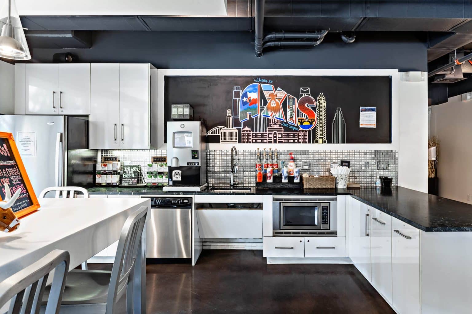 Student Apartments Near UT Austin | Axis West Campus